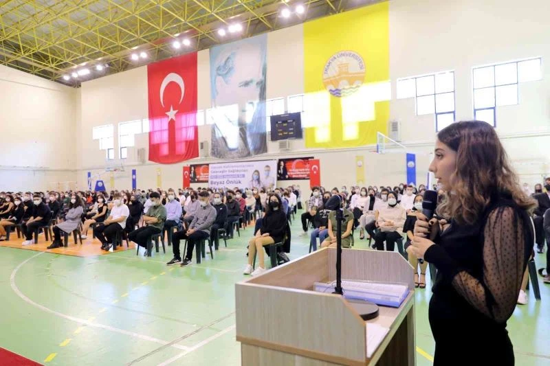 Tıp fakültesi öğrencisinin, Rektör Tabakoğlu ile yaşadığı diyalog hayatını değiştirdi
