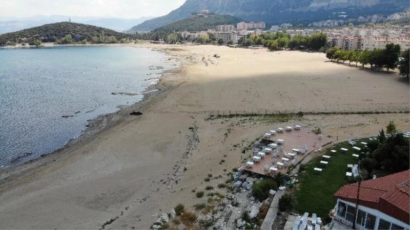 Eğirdir Gölü’nün ömrünün nasıl uzatılabileceği masaya yatırıldı
