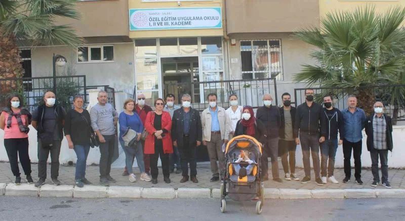 Salihli’de velilerden ’Taşınma tepkisi’
