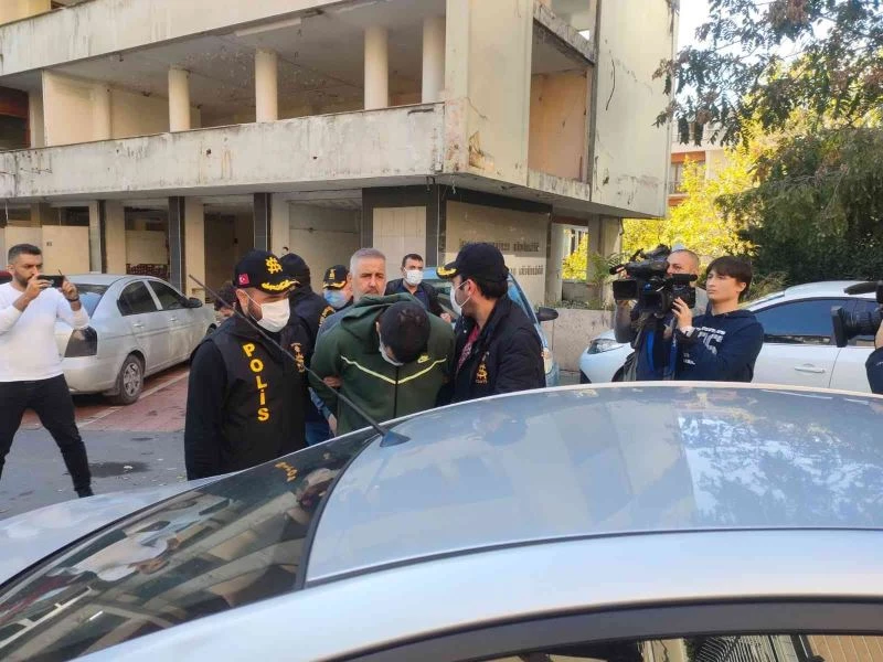 Nişantaşı’nda kuyumcuyu soyan gaspçılar yakalandı
