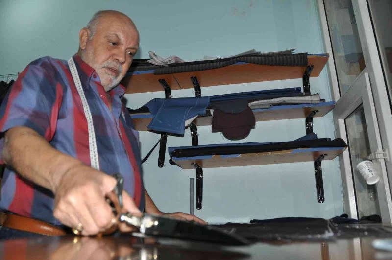 Kızıltepe’de 57 yıllık terzi mesleğini şevkle yapıyor
