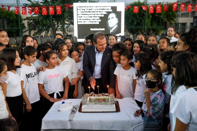 Başkan Seçer, Kır Çiçekleri ve aileleriyle bir araya geldi
