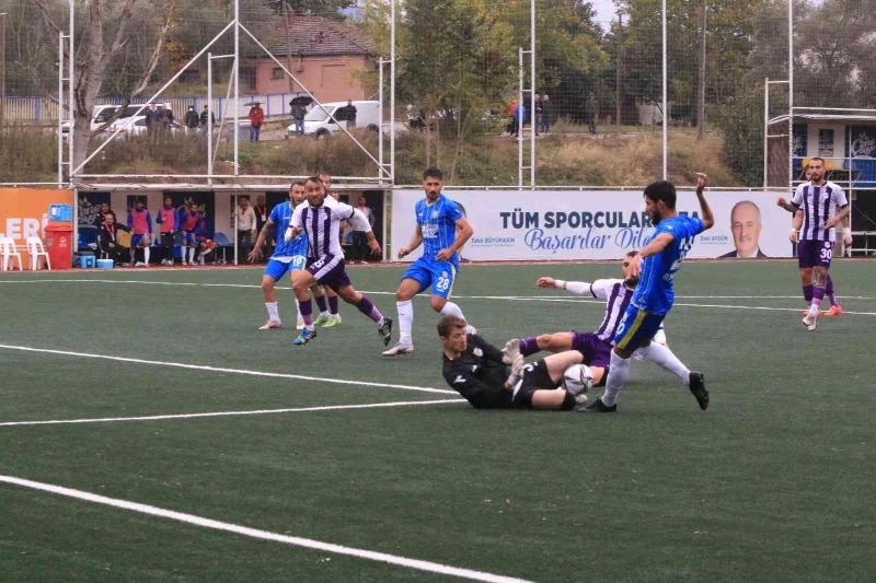 TFF 3. Lig: Belediye Derincespor: 1 - Orduspor 1967: 1
