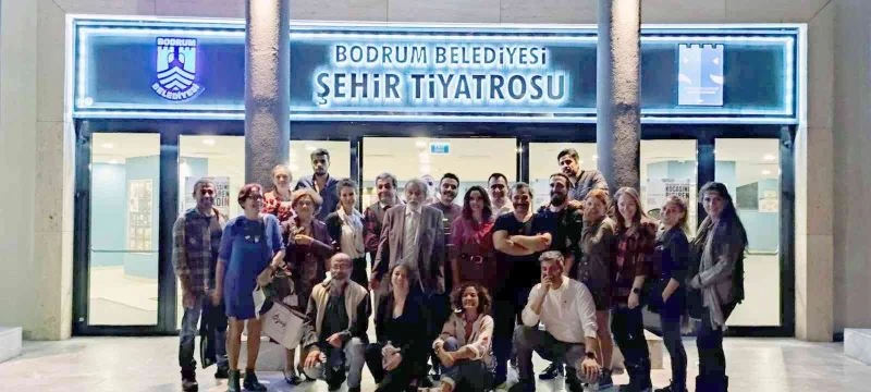 Bodrum Belediyesi Şehir Tiyatrosu perdeyi açtı
