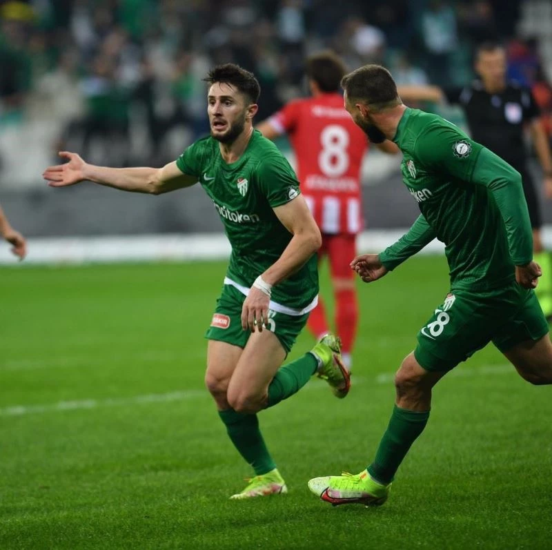 İsmail Yüksek: “Takımdaşlık üst seviyedeydi”
