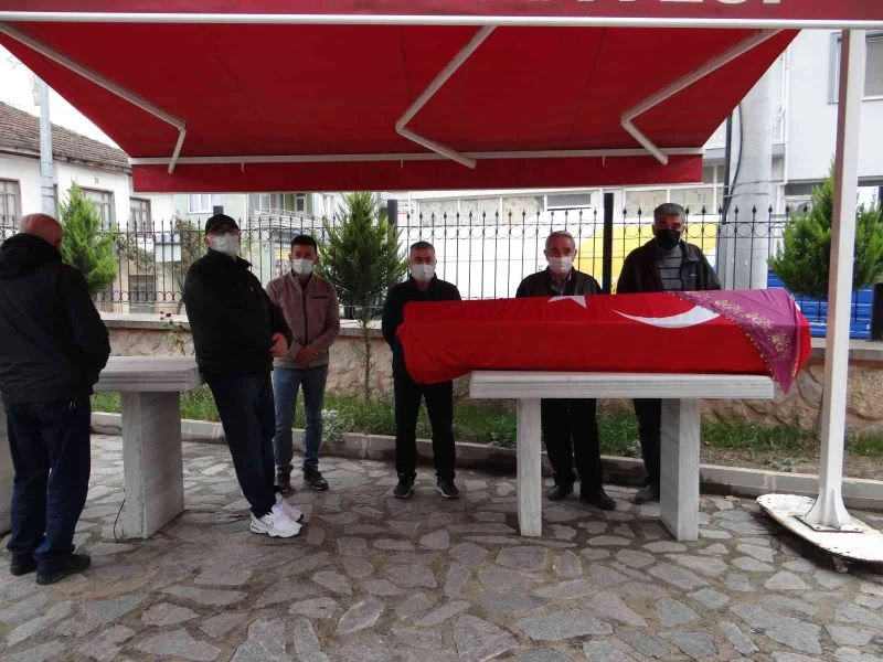 Emekli polis memuru Zekiye Doğan son yolculuğuna memleketinde uğurlandı
