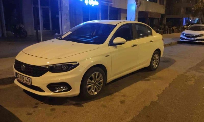 Otomobil camında örnek ‘not’
