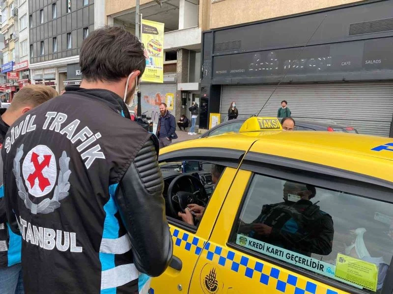 Kadıköy’de taksilere yönelik denetim
