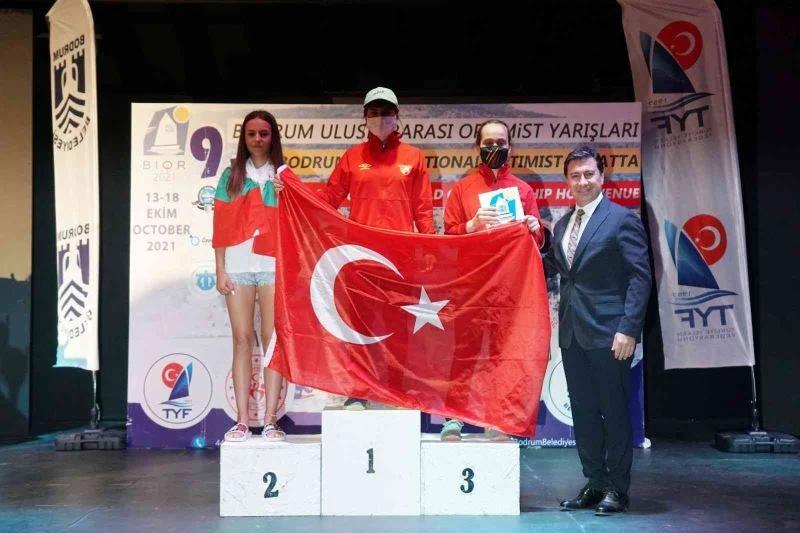 Bodrum’daki yelken yarışları ödül töreniyle sona erdi
