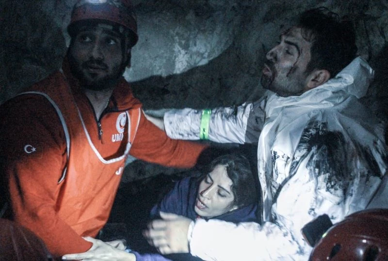 UMKE gönüllülerinden gerçeğini aratmayan tatbikat
