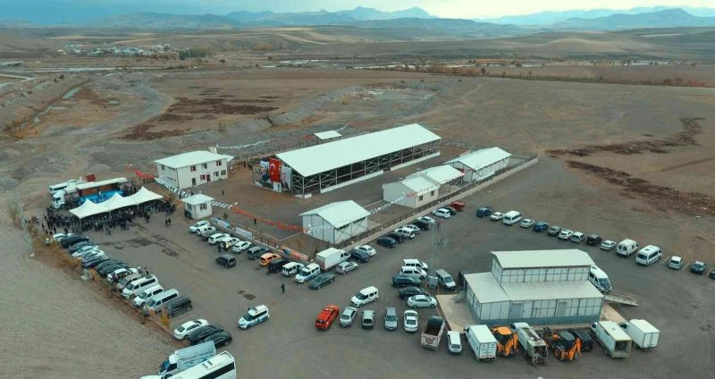 Horasan’da Canlı Hayvan Pazarı ve Mezbahana açılışı
