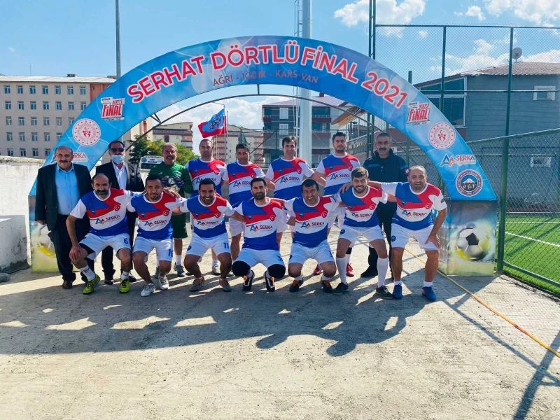 ‘Serhat Dörtlü Final’de Ağrı ikinci oldu

