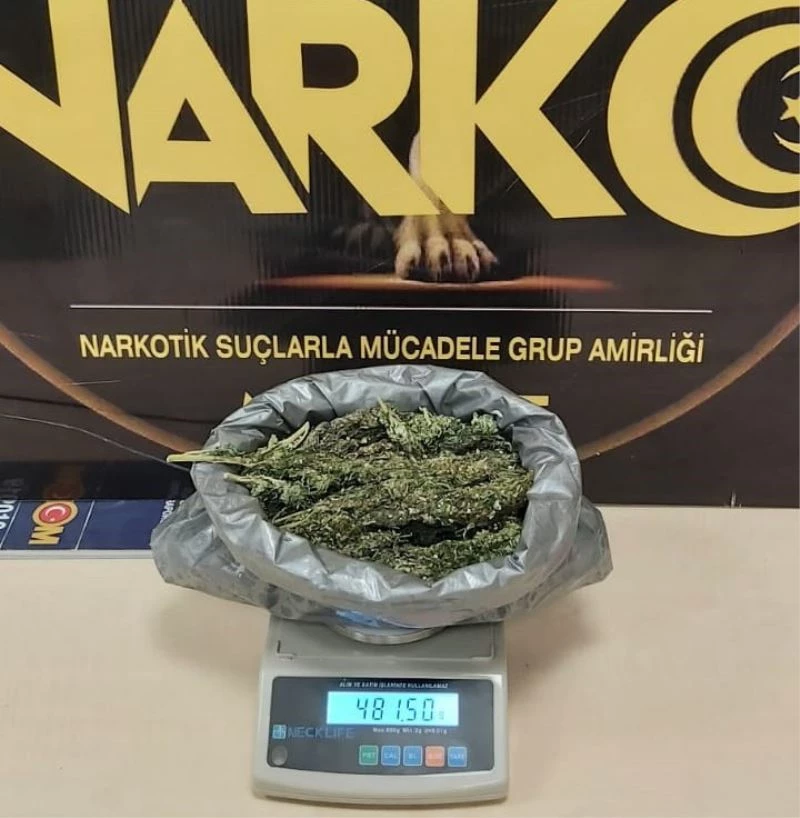 Midyat’ta 646 gram esrar maddesi ele geçirdi
