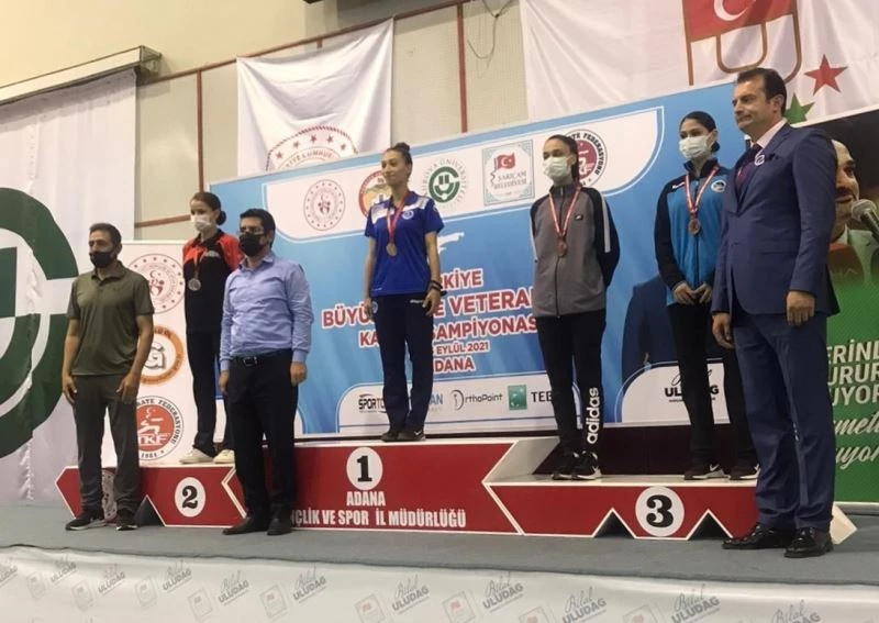 Kağıtsporlu karatecilerden 5 madalya
