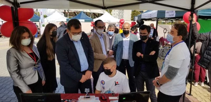 TÜBİTAK Başkanı Mandal’dan Alaplı Bilim Şenliği’ne ziyaret
