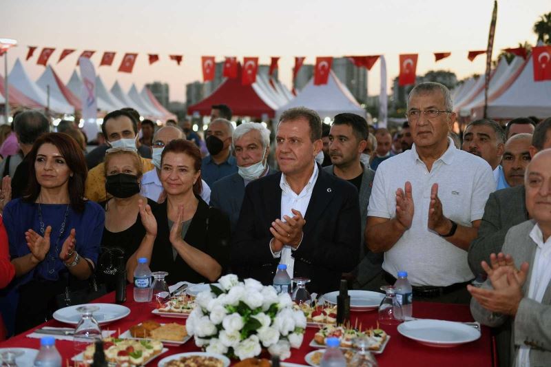Başkan Seçer: “Mersin, Türkiye’nin ta kendisi”
