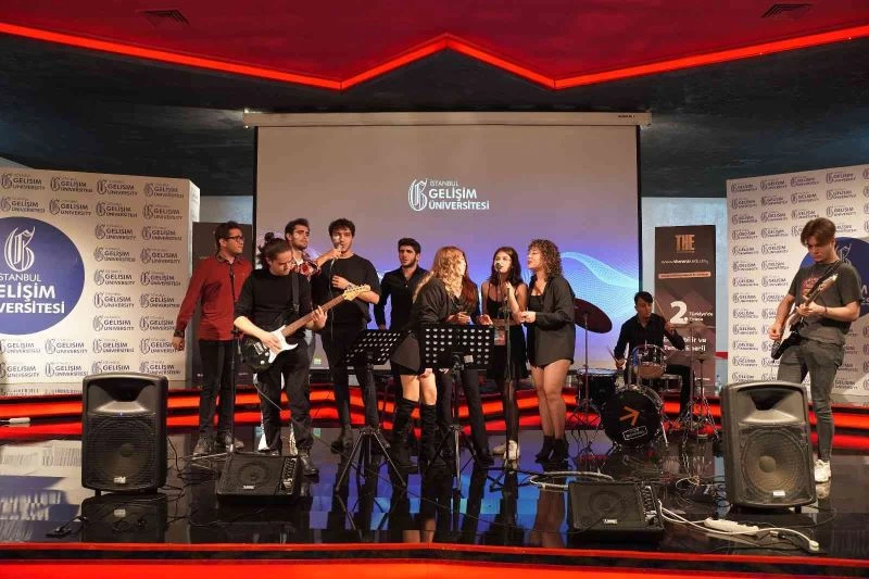 Farklı milletlerden öğrenciler bir araya geldi
