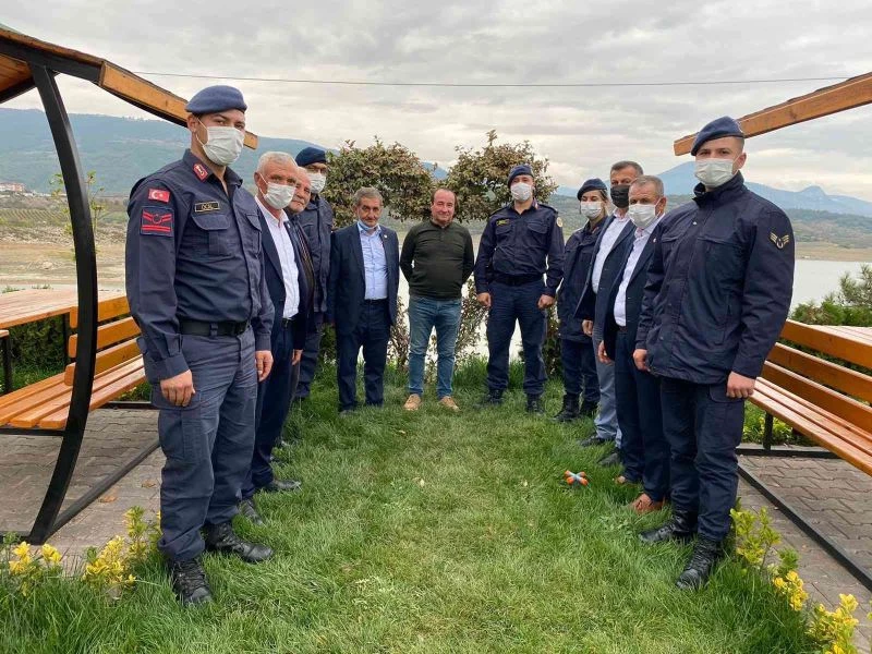 Jandarmadan köy muhtarlarına ziyaret
