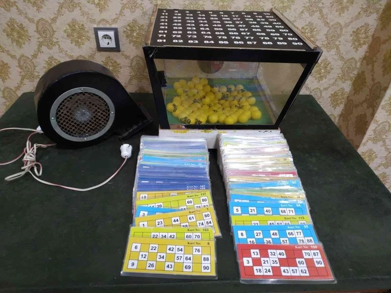 Dernek lokallerinde kumar oynayan 98 kişiye 130 bin 928 lira idari para cezası
