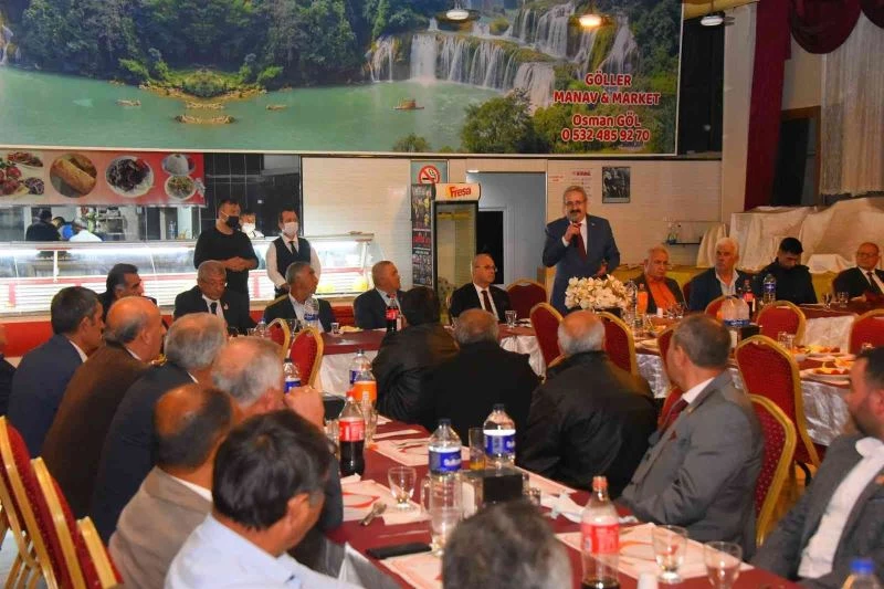 Salihlili muhtarlar yemekte buluştu
