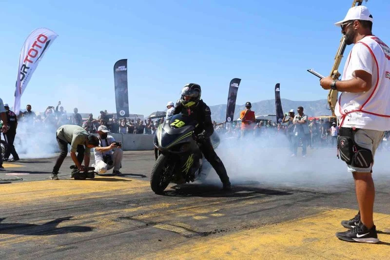 Türkiye Drag Şampiyonasının 2. ve 3. ayak yarışları Kepez’de
