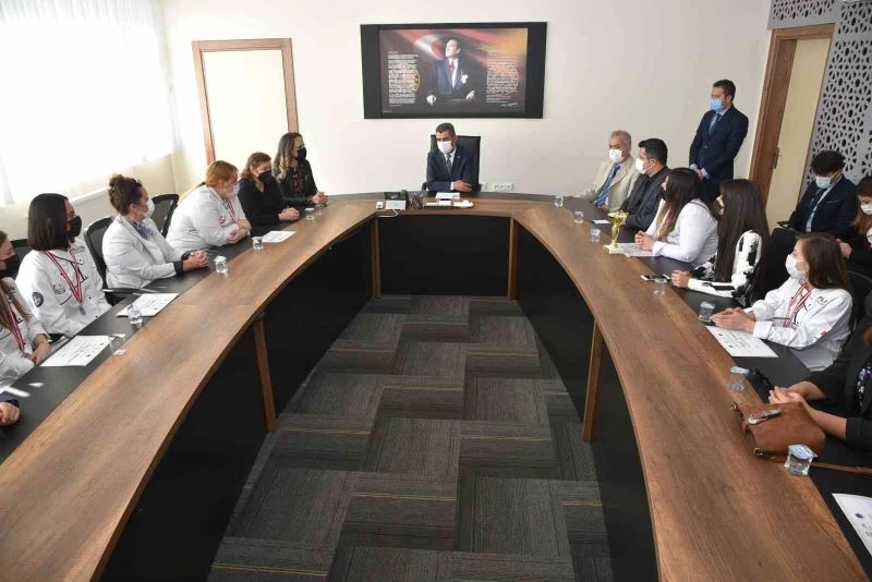 Denizli meslek liseleri her alanda başarılarına başarı katıyor
