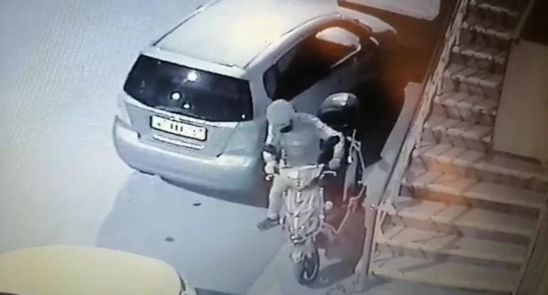 Batman’da engelli vatandaşın motosikletini çalan hırsız kamaraya takıldı
