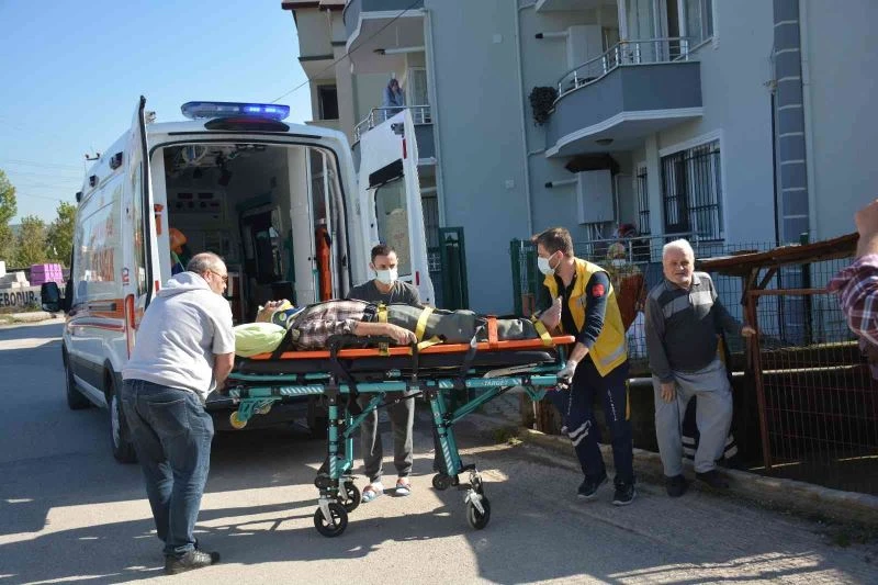 Kestiği incir ağacının altında ölümden döndü
