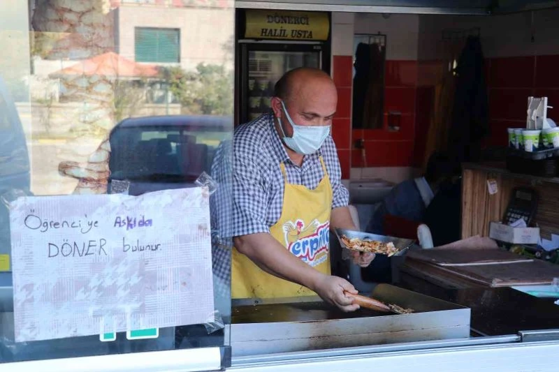 Hayırseverler ‘Askıda Döner’ uygulamasını devam ettiriyor

