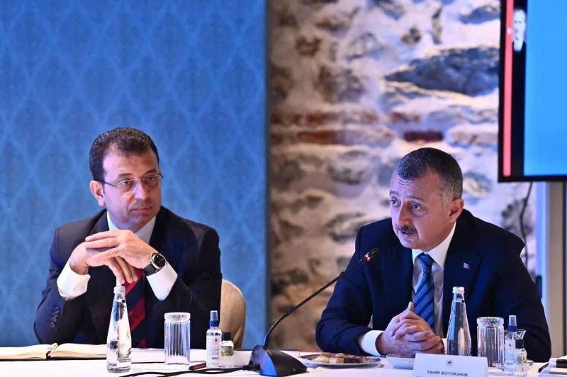 Başkan Büyükakın’ın Marmara’ya yönelik önerilerine Bakan Kurum’dan tam destek
