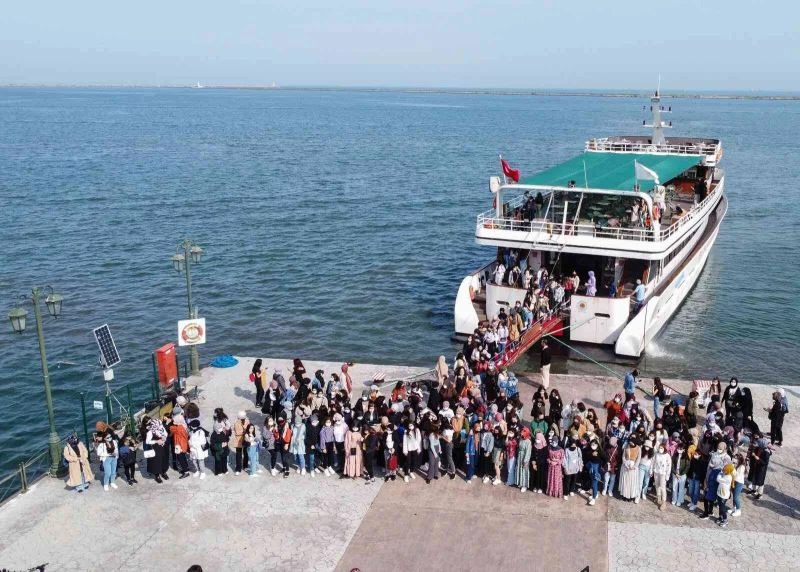 KYK yurtlarına yeni kayıt yaptıran öğrenciler Samsun’u tanıdı
