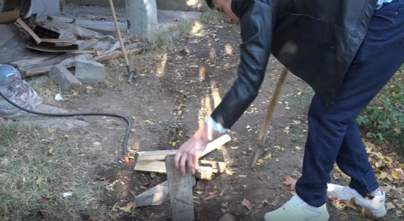 Depremde ailesini kaybetti, yaşam mücadelesini kaybetmedi
