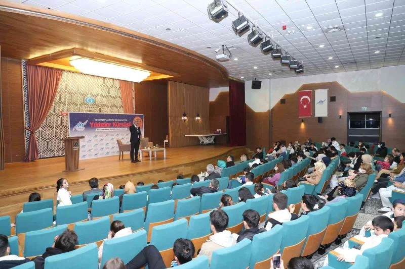 Olimpiyat Şampiyonu Milli Karateci Merve Çoban Sultangazili gençlerle buluştu
