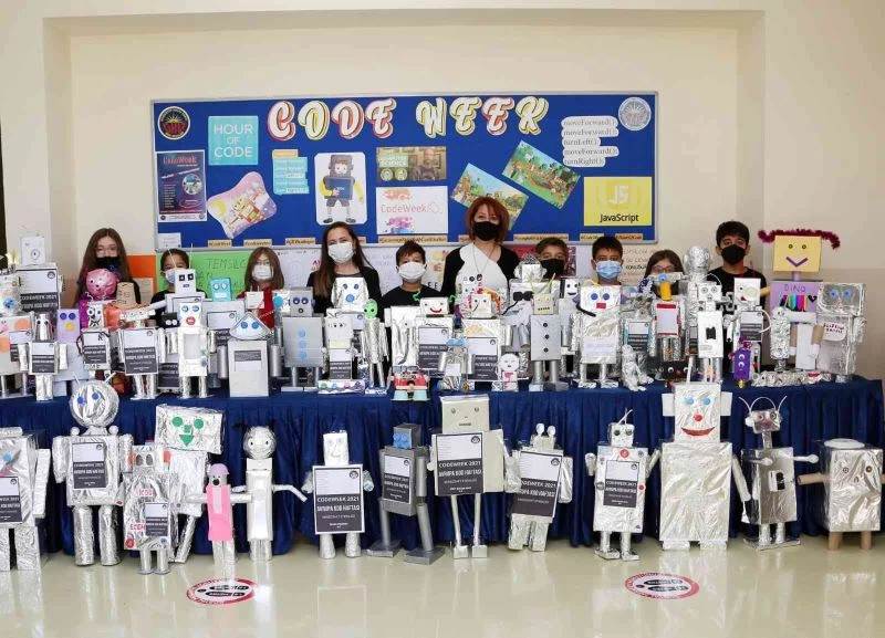 Öğrenciler geleceği kodluyor
