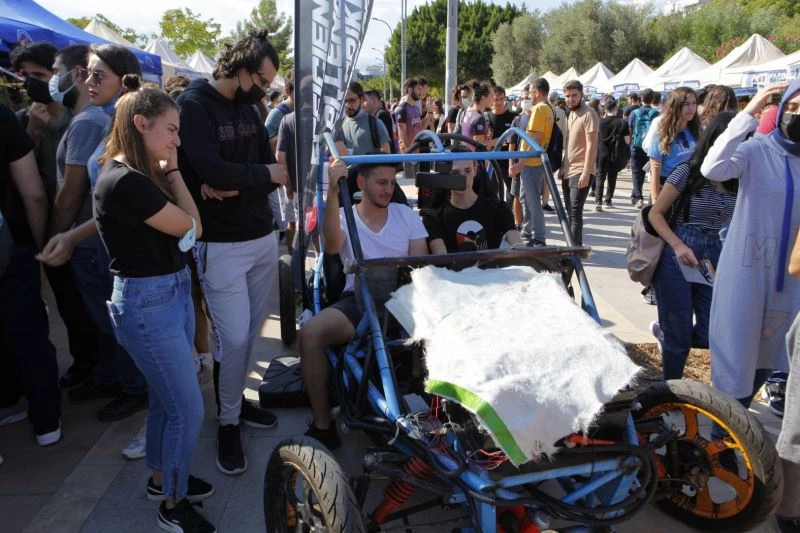 AÜ öğrenci topluluklarına 79 binin üzerinde kayıt
