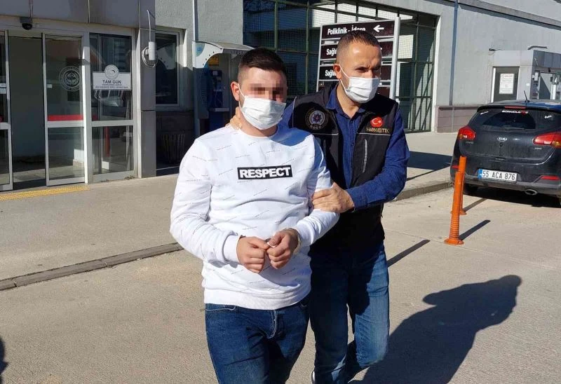 Bin 894 adet uyuşturucu hapla yakalandı
