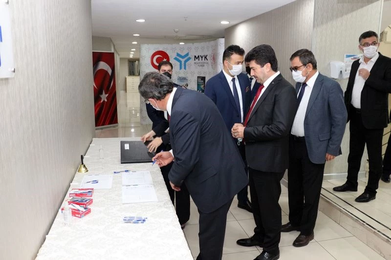 SUBÜ Rektörü Sarıbıyık, yeniden YÖK temsilcisi
