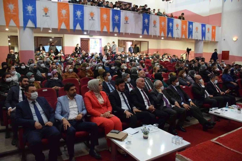 AK Parti Genel Başkan Yardımcısı Dr. Ömer İleri: “Bugün sosyal medya üzerinde yayınlanan yalanlar, darbe dönemlerinde fısıltı gazeteleri ile yapılıyordu”
