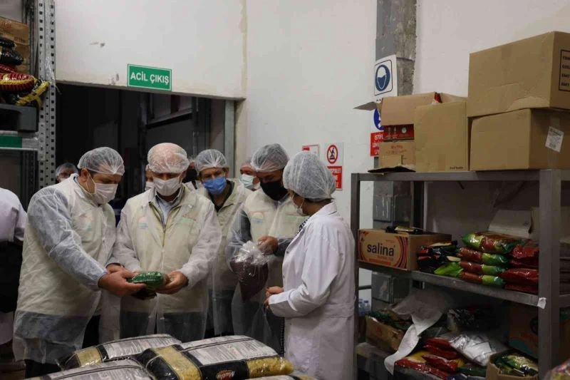 100 kişinin hastanelik olmasının ardından jet denetim: 5 yemek fabrikasına ceza yağdı
