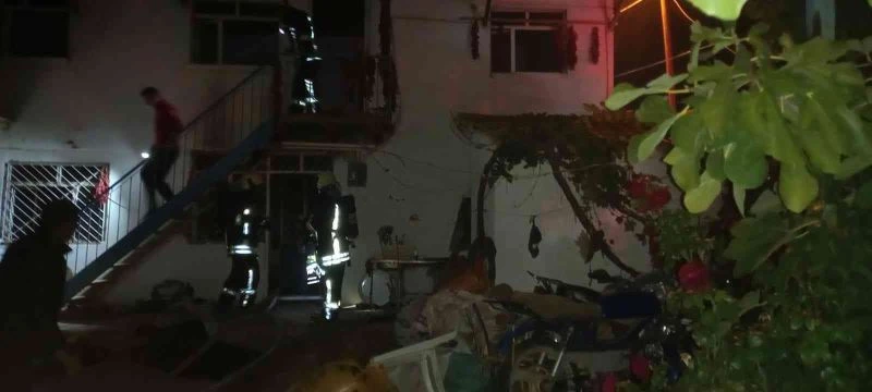 Çocuğunun alevlerin arasında kaldığını düşünen baba yangında hayatını kaybetti
