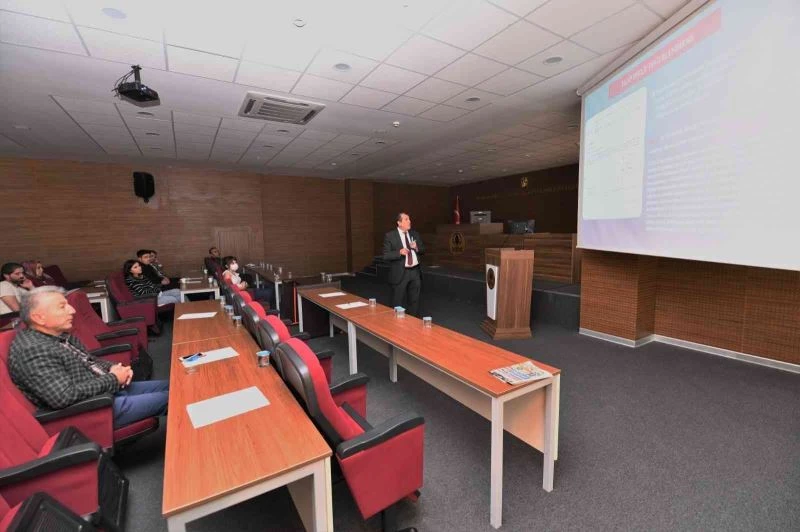 Pursaklar Belediye personeline “Kamu İhale Mevzuatı” Eğitimi
