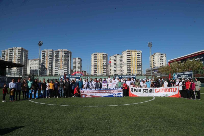 Geleceğin okçuları 29 Ekim Kupası’nda yarıştı
