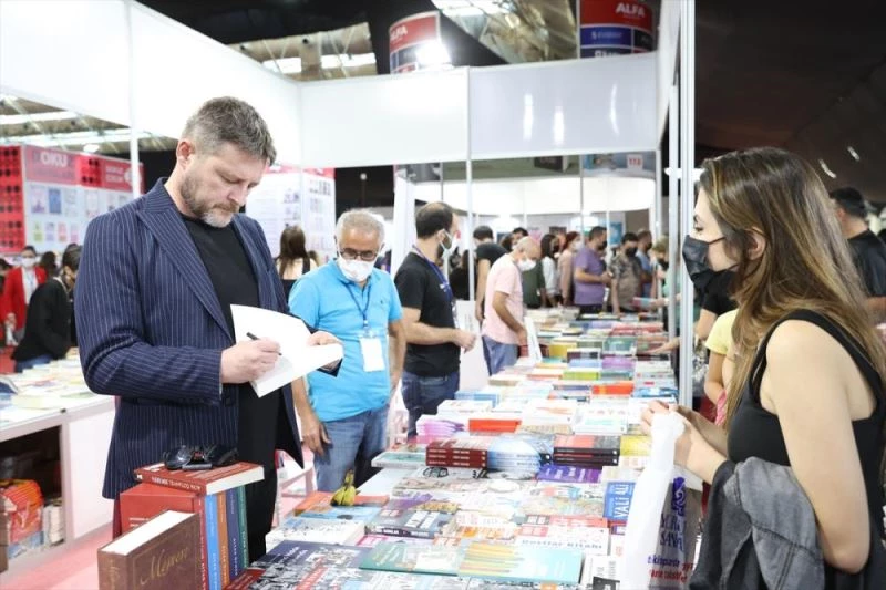 11. Antalya Kitap Fuarı