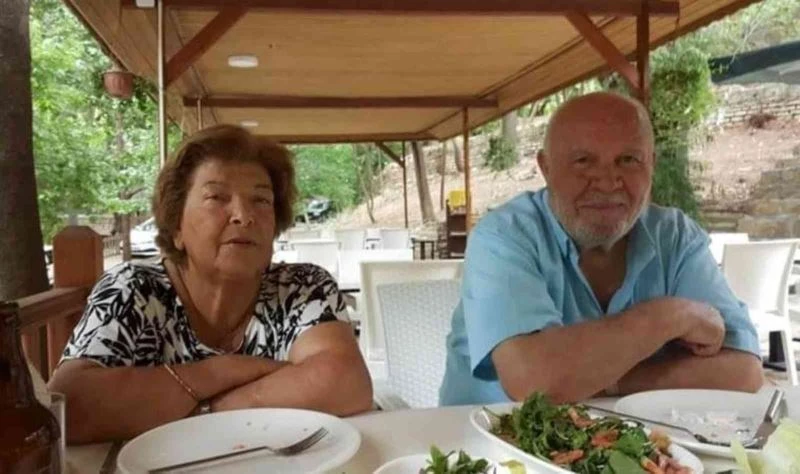 Ünlü halk müziği sanatçısı Musa Eroğlu’nun eşi vefat etti
