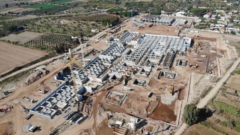 Aydın’ın sağlık yapısını güçlendirecek ’Aydın Şehir Hastanesi’nin yapımı tüm hızıyla sürüyor
