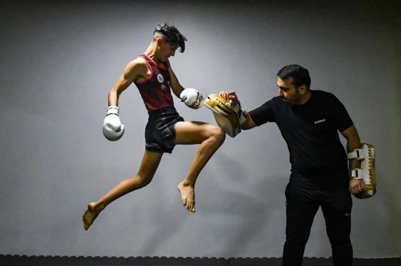 Adanalı muaythai sporcuları, milli formayı giymek için ter döküyor
