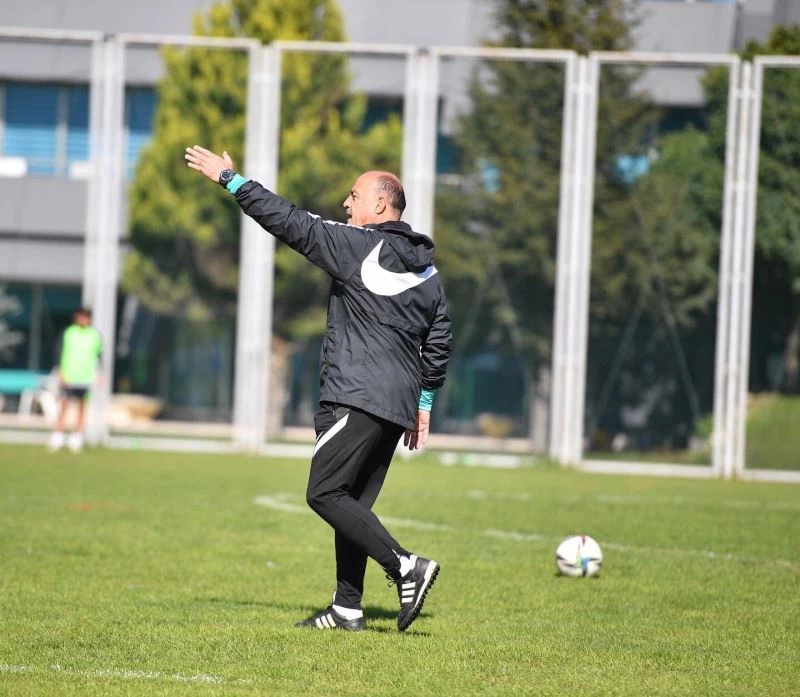 Bursaspor’da Ceyhanspor maçı hazırlıkları başladı
