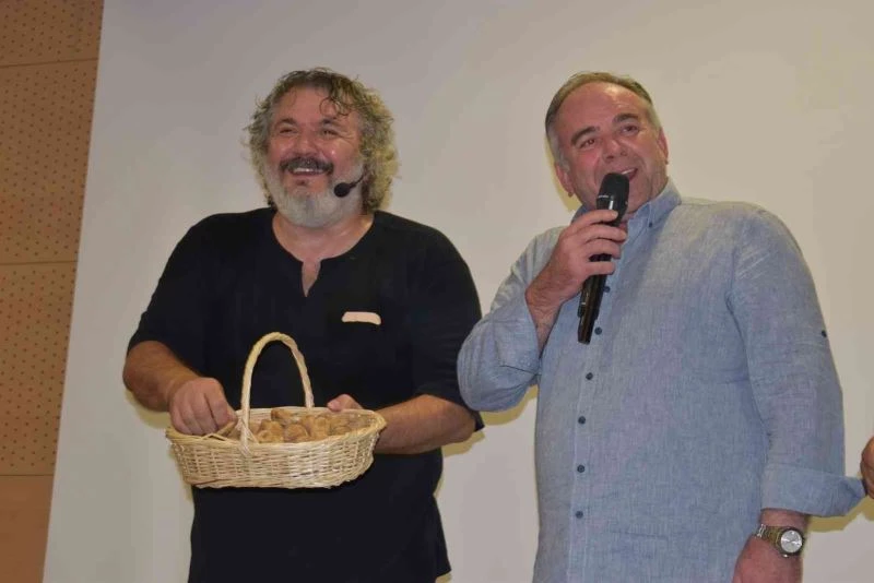 Mandıra Filozofu, Germencik’te sahne aldı
