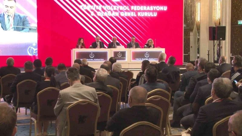 Türkiye Voleybol Federasyonu’nda Mehmet Akif Üstündağ yeniden başkan seçildi
