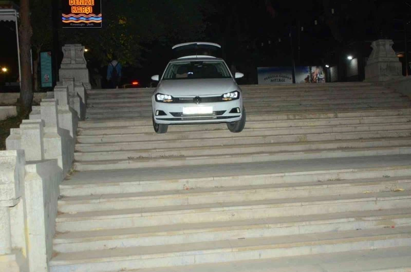 Navigasyonun sürücüye yaptığını duyan inanamıyor
